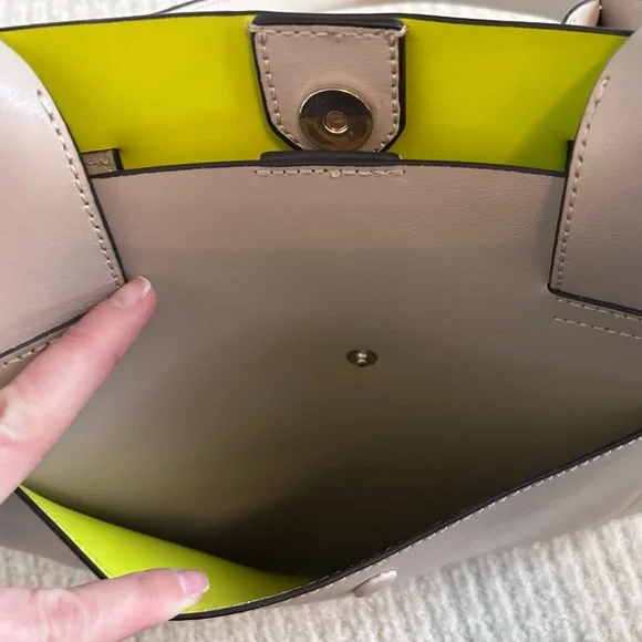 Banana Republic Leather Large East-West Tote in taupe with a lime interior - Picture 10 of 11